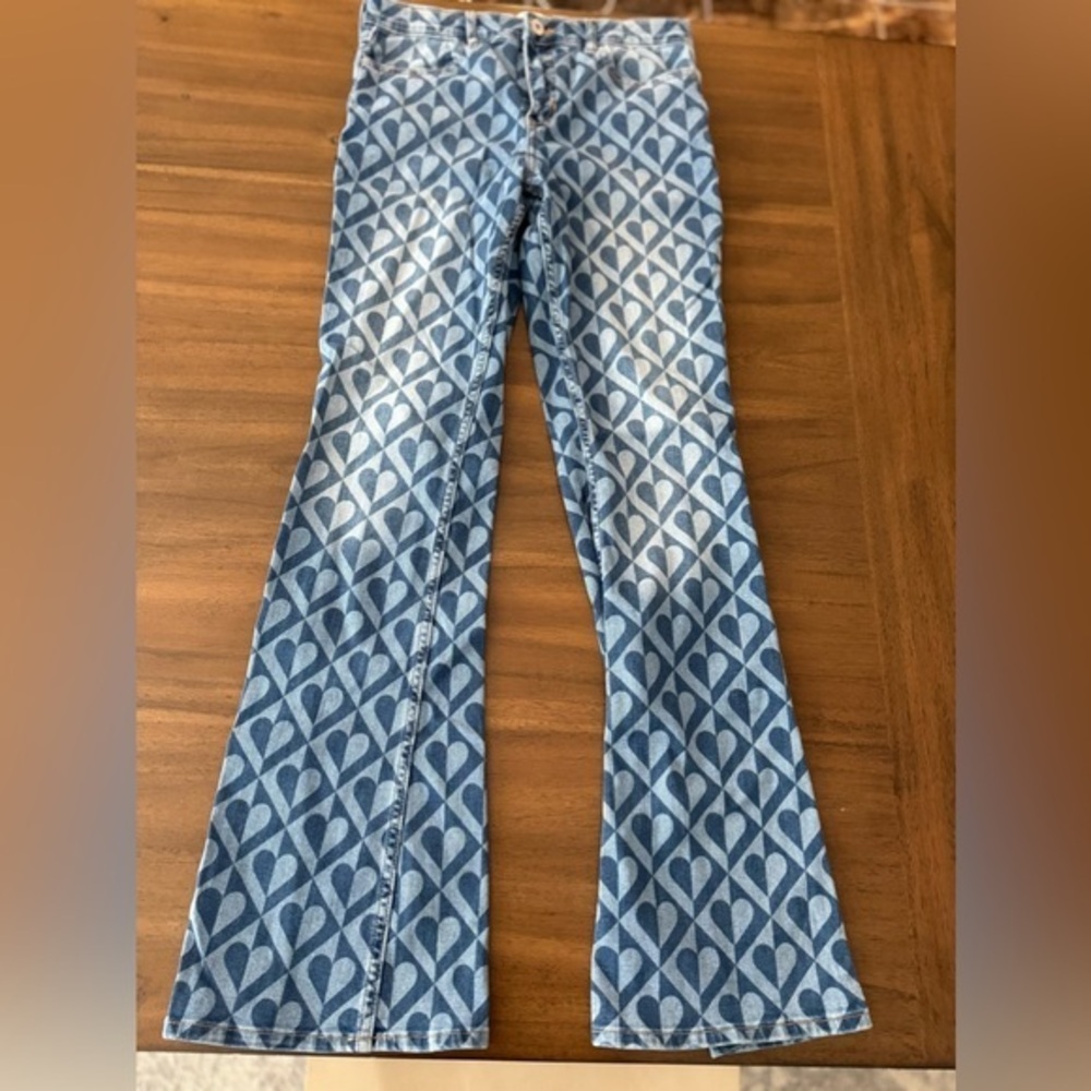 Abercrombie Kids High Rise Flare Hearts Long Lenth Size 17/18